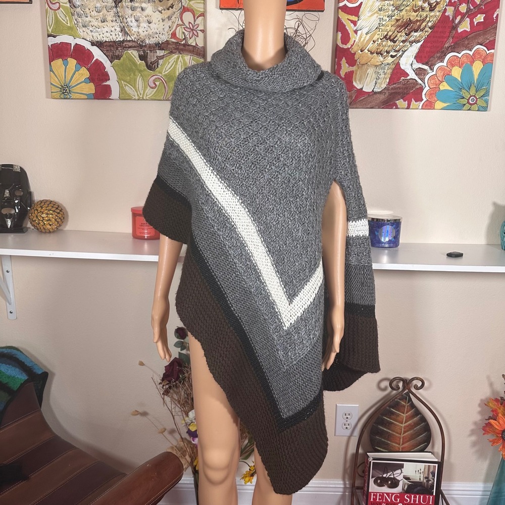 Vertigo Gray Colorblock Knit Poncho Sweater Cowl Neck Oversized Cozy Boho